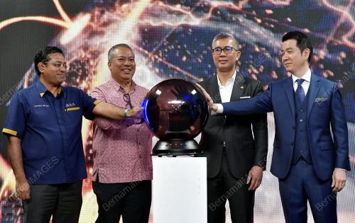 TENGKU DATUK SERI ZAFRUL TENGKU ABDUL AZIZ