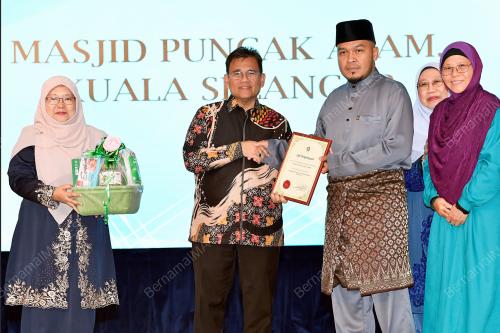 SENATOR DATUK SETIA SALEHUDDIN SAIDIN