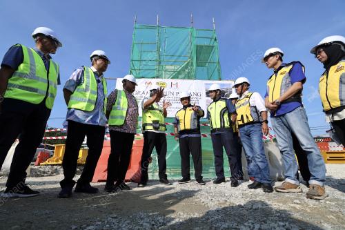 DATUK SERI ALEXANDER NANTA LINGGI
