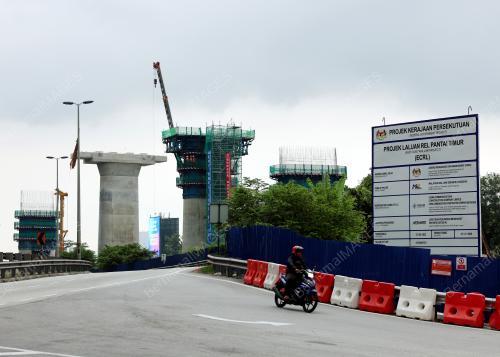 PROJEK LALUAN REL PANTAI TIMUR (ECRL)