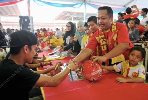 SG02_19122015_PIALA