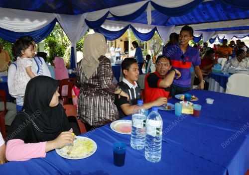 SG02_20012011_KENDURI