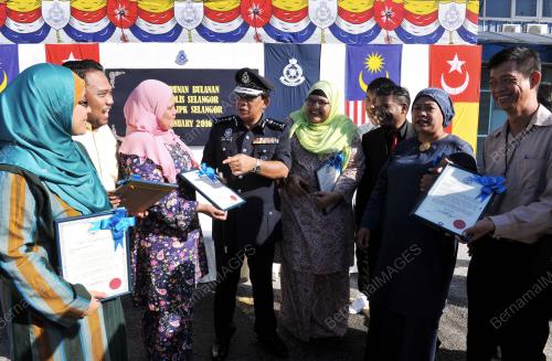 SG02_20012016_HIMPUNAN