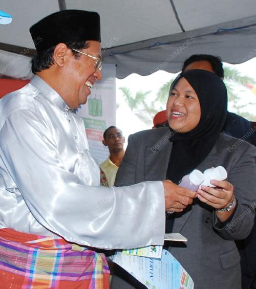 ABDUL KHALID IBRAHIM