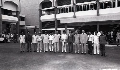 MAHATHIR MOHAMAD