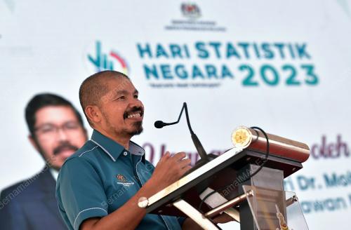 DATUK SERI MOHD UZIR MAHIDIN