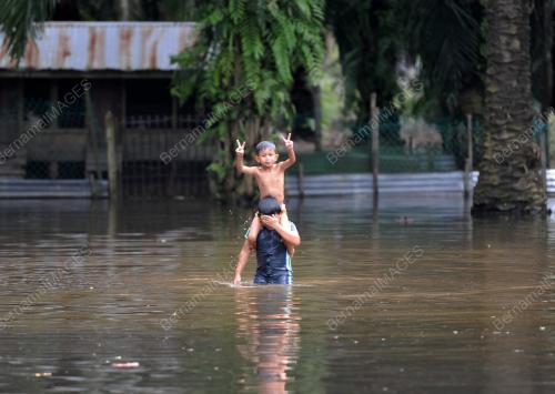 SG02_20112015_BANJIR