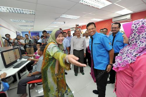 DATUK SERI AHMAD SHABERY CHEEK