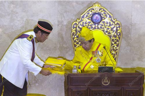 SULTAN SHARAFUDDIN IDRIS SHAH
