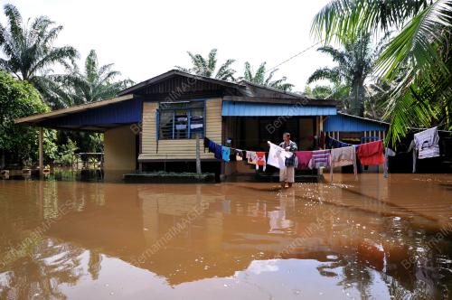 SG02_23112015_BANJIR