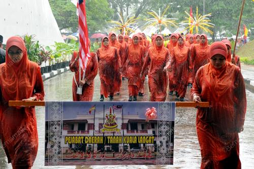 SG02_24012013_MAULIDUR