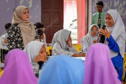 SANTUNI MADANI SATU PEMIMPIN SATU KAMPUNG
