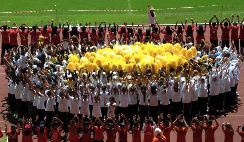 SG02_24092012_PERSIAPANA_PIALA