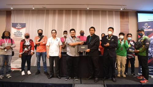 DR SHAWALUDIN HUSIN