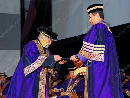 TUANKU MIZAN ZAINAL ABIDIN