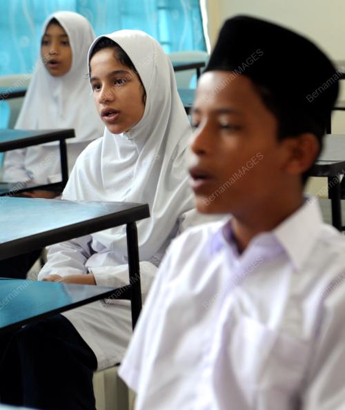 SG02_25122012_MURID_ROHNGYA