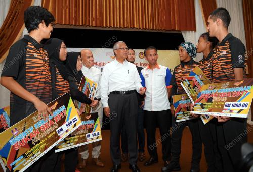 SG02_26092017_UITM_BN201709185927