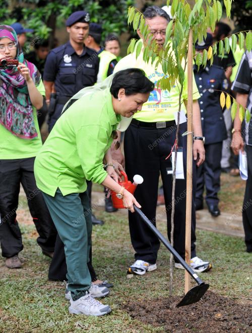SG02_26102013_GOING_GREEN