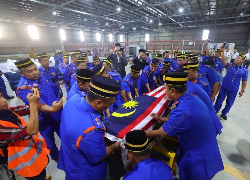 JENAZAH LEFTENAN KOLONEL AG ISKANDAR AMPUAN YAACUB