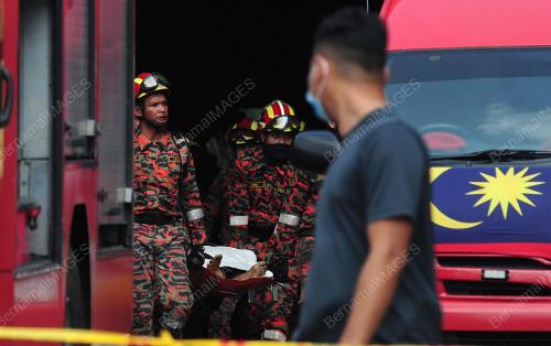 DUA PEKERJA MYANMAR MAUT DALAM KEJADIAN LANTAI KONKRIT RUNTUH