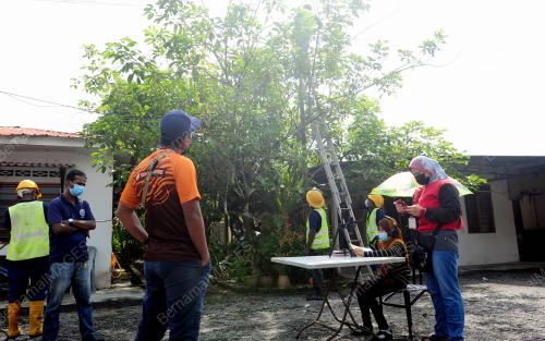 PEMASANGAN KABEL INTERNET UNTUK PDPR