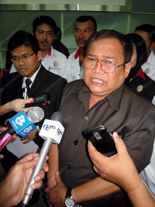 DATUK IBRAHIM ALI