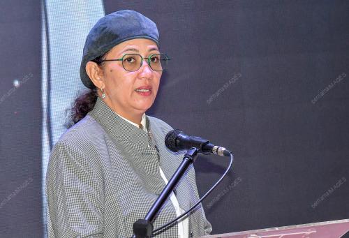 DATUK HANIFAH HAJAR TAIB