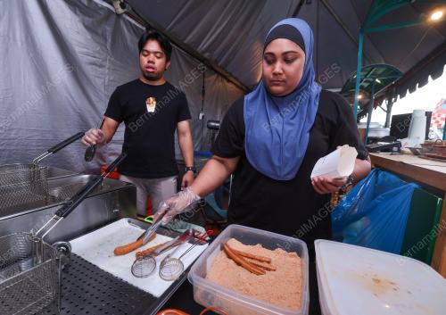 TEMURAMAH PEMILIK FIFBITES CHURROS