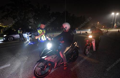 KAWALAN KELANCARAN LALULINTAS SEKITAR SHAH ALAM