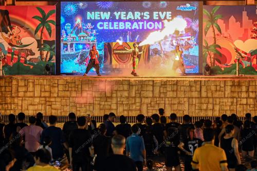 AMBANG TAHUN BAHARU DI SUNWAY LAGOON