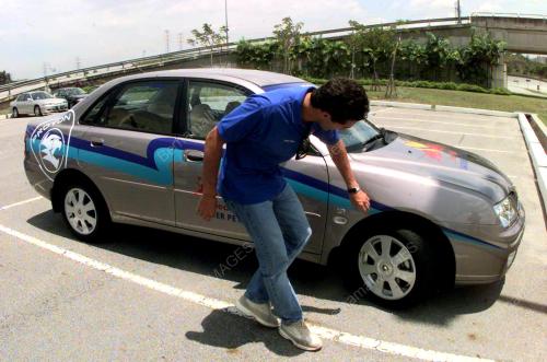 SG03-16_10_2000_WAJA-BOLEH_14012016