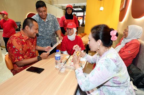 MOHD NAJWAN HALIMI