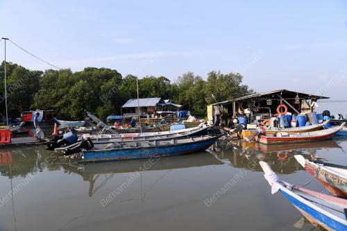 SG03_01102019_LAUT_PASANG_BN201908319746
