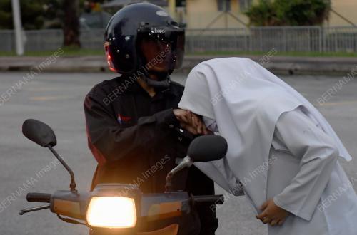 HARI PERTAMA SPM 2021