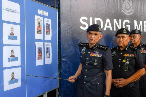 DATUK SHAZELI KAHAR