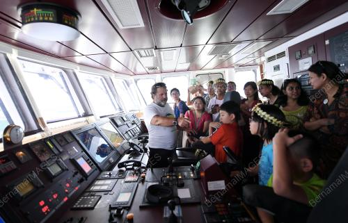 SG03_02062018_RAINBOW_WARRIOR