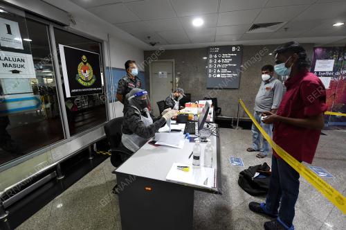 SG03_02082021_SIDANG_MEDIA_BN202108019966