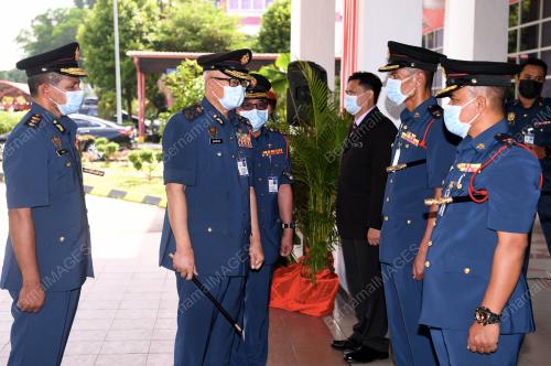 DATUK SERI TS MOHAMMAD HAMDAN WAHID