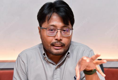 AIZUDDIN KHALID