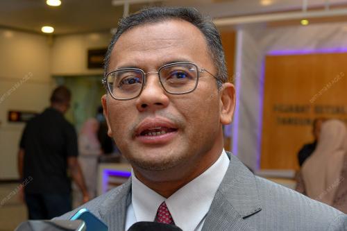 DATUK SERI AMIRUDIN SHARI