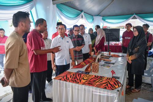 PROGRAM SANTUNI MADANI SATU PEMIMPIN SATU KAMPUNG
