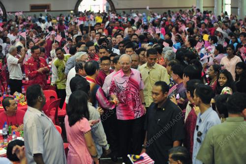 SG03_06022012_PM_CNY_KLANG