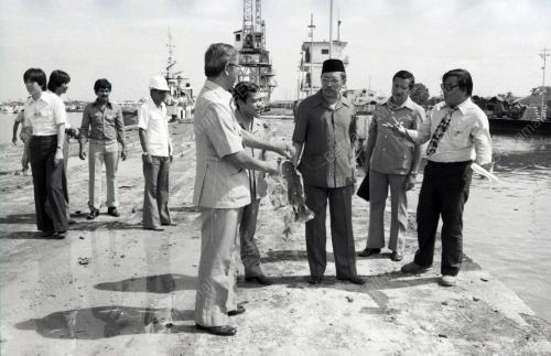 KEBAKARAN PELABUHAN KLANG