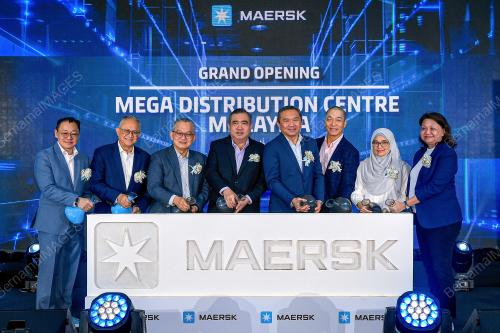 MAERSK'S MEGA DISTRIBUTION CENTRE
