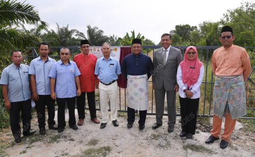 DATUK SERI AMIRUDIN SHARI