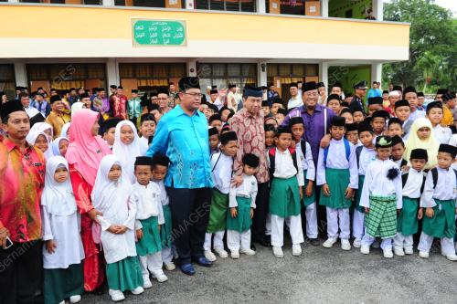 SULTAN SELANGOR SULTAN SHARAFUDDIN IDRIS SHAH
