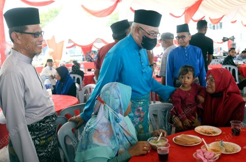 TAN SRI NOH OMAR