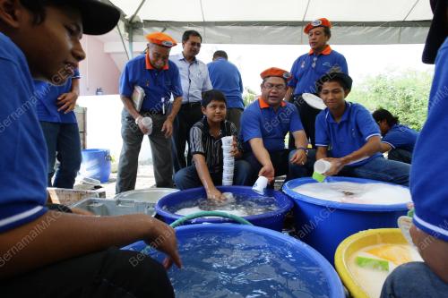 DATUK SERI NOH OMAR