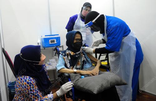 DATUK DR NORAINI AHMAD