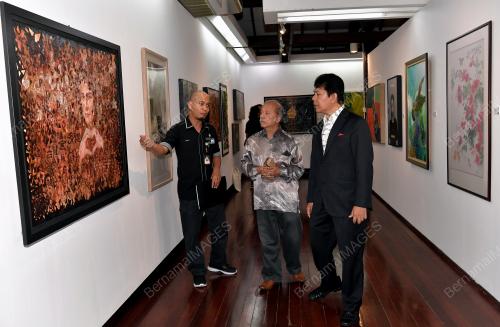 PAMERAN TERBUKA GALERI SHAH ALAM